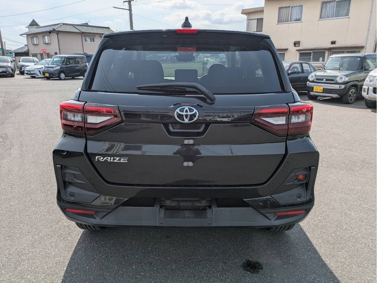 TOYOTA RAIZE