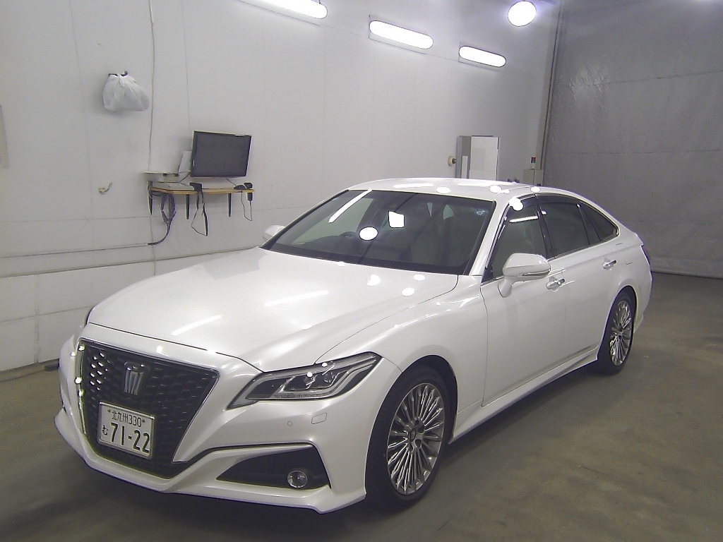 TOYOTA CROWN
