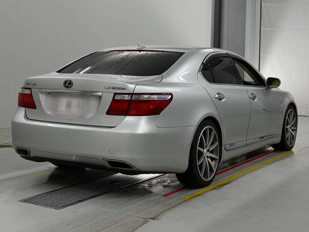LEXUS LS600H