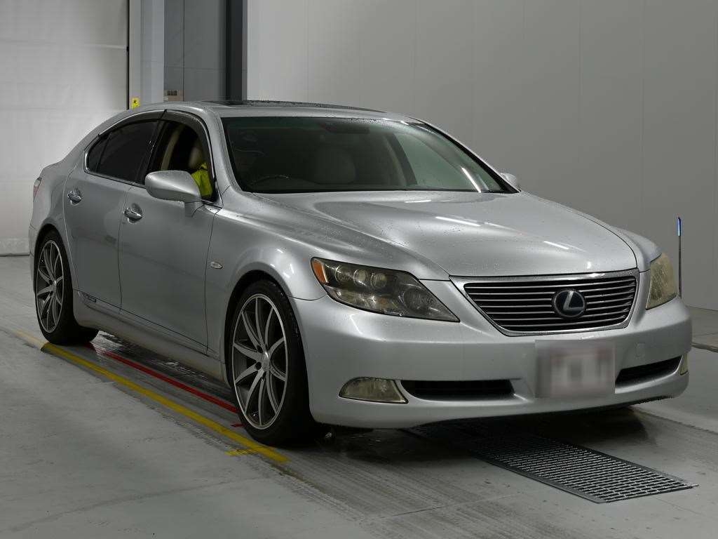 LEXUS LS600H