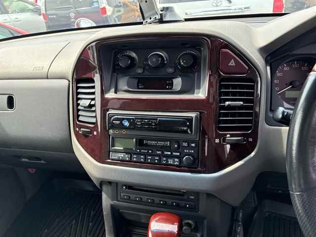 MITSUBISHI PAJERO