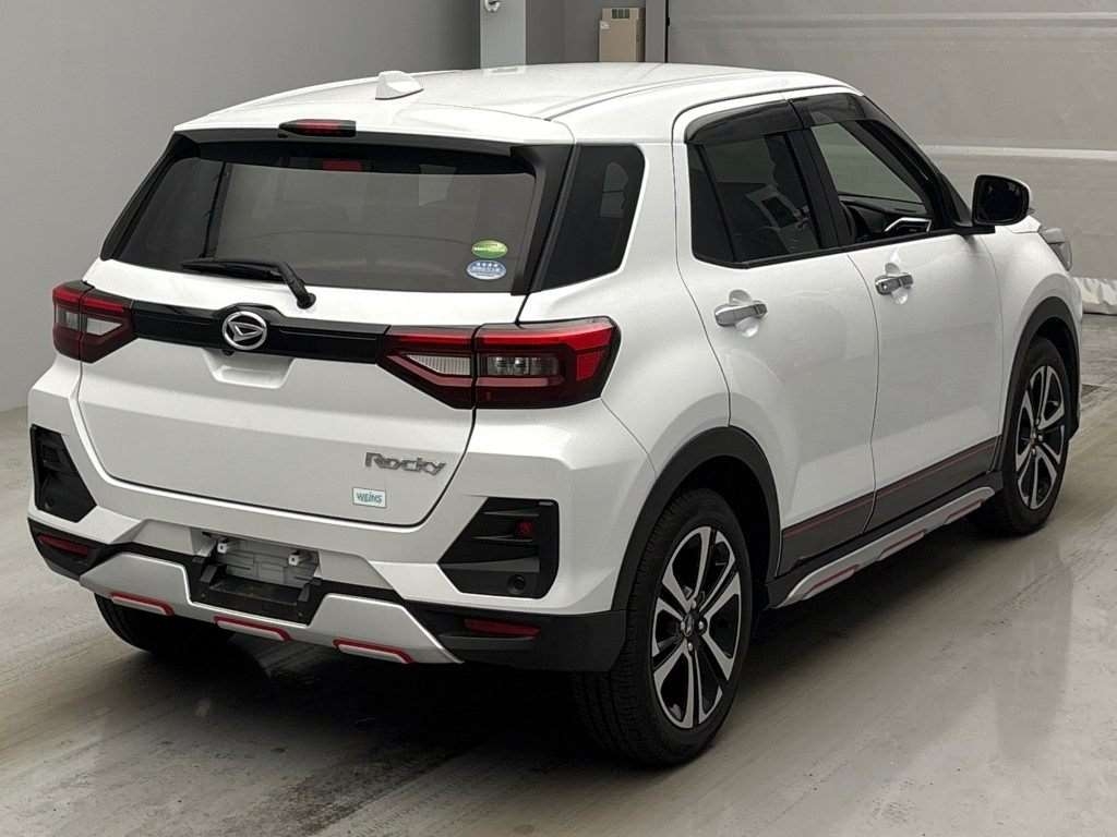 DAIHATSU ROCKY