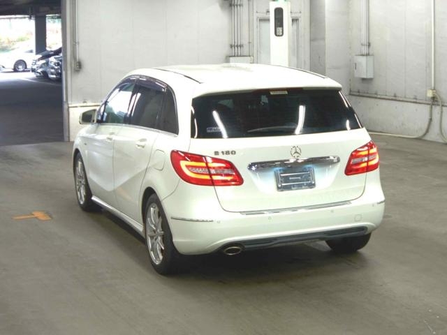 MERCEDES-BENZ B-CLASS