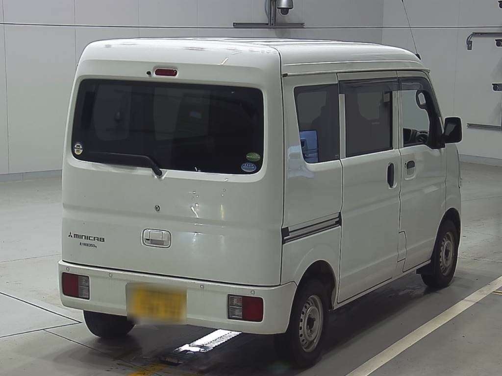 MITSUBISHI MINICAB