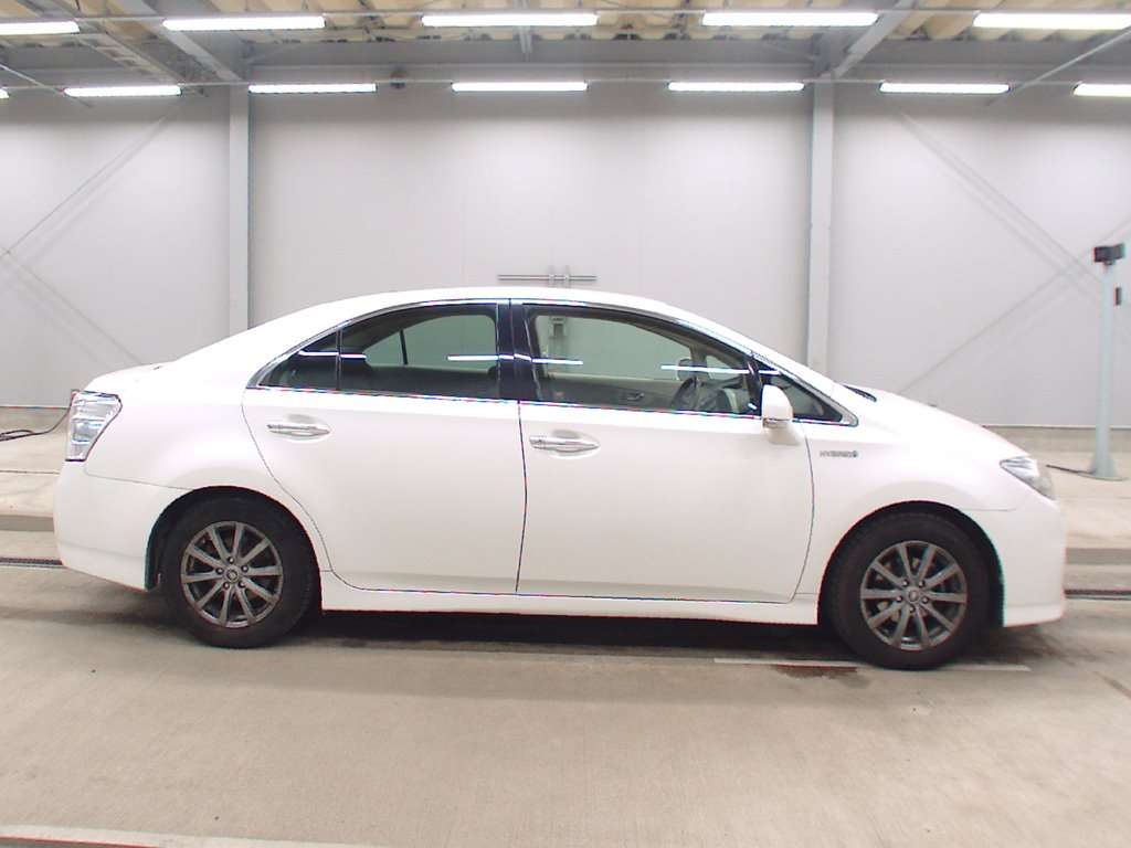 TOYOTA SAI