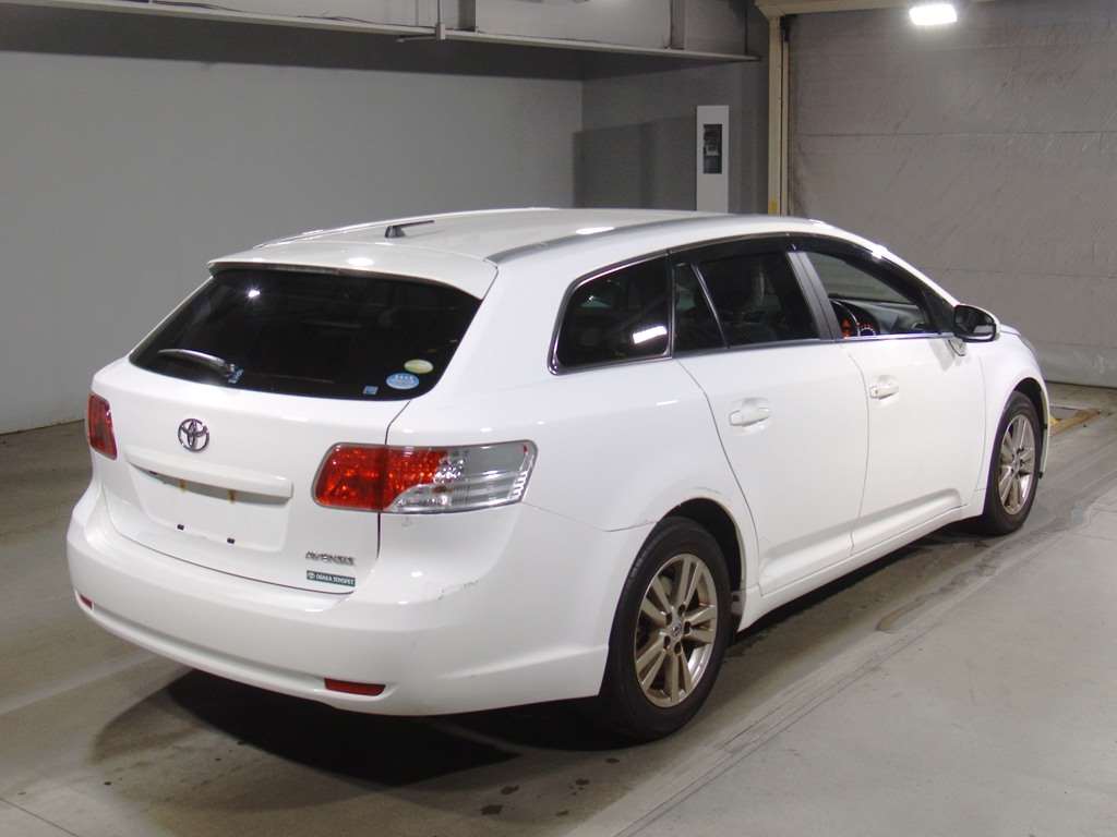 TOYOTA AVENSIS