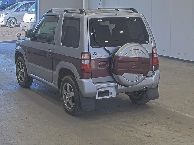 MITSUBISHI PAJERO MINI