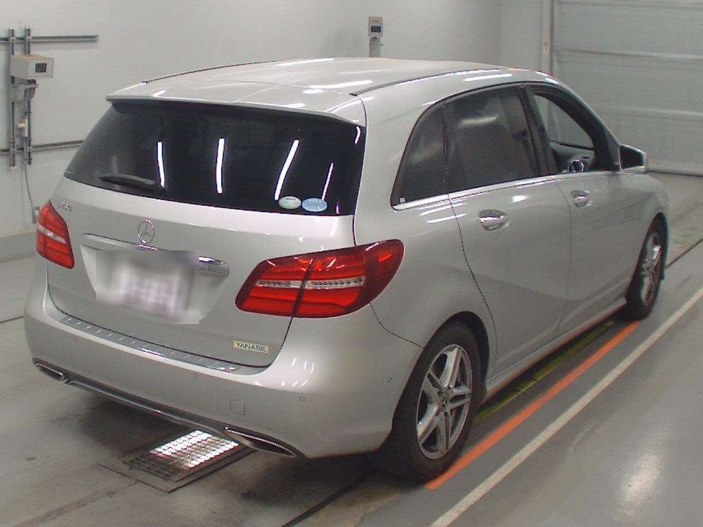 MERCEDES-BENZ B-CLASS