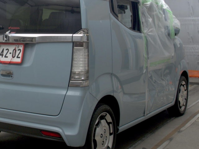 HONDA N-BOX SLASH