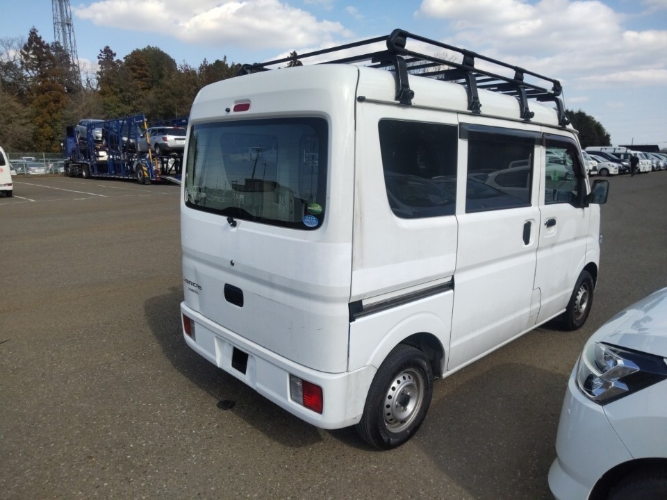 MITSUBISHI MINICAB