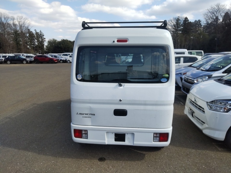 MITSUBISHI MINICAB