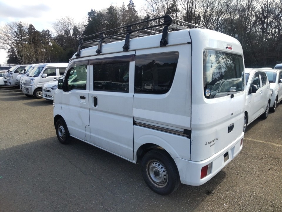 MITSUBISHI MINICAB