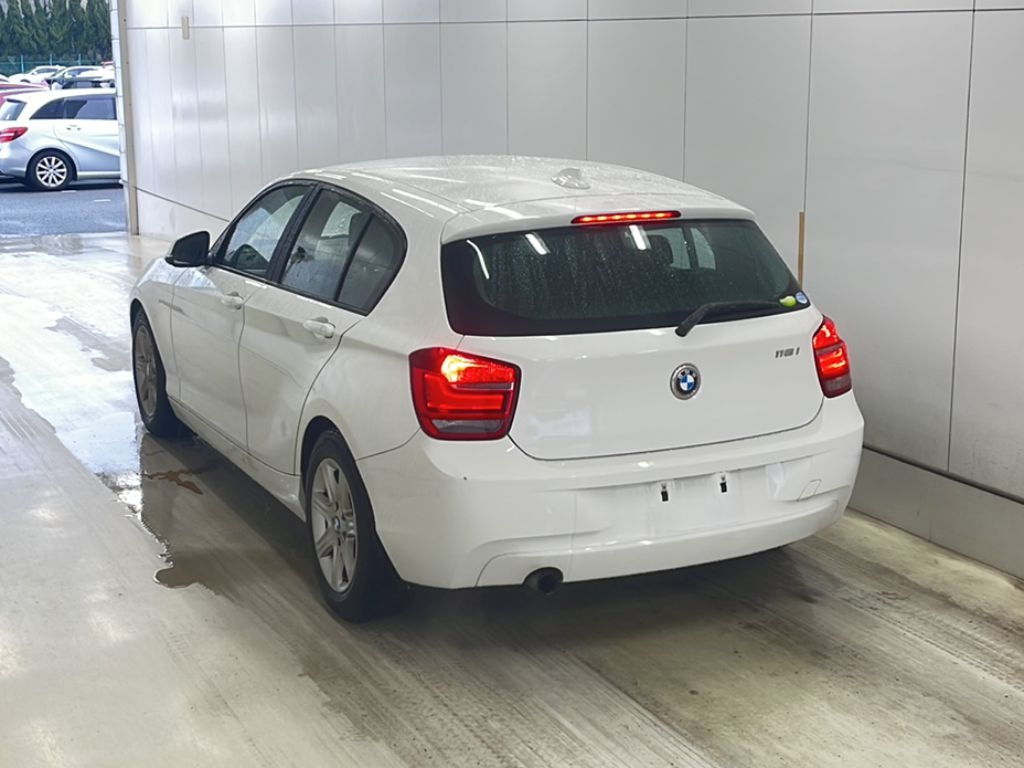 BMW 1-SERIES