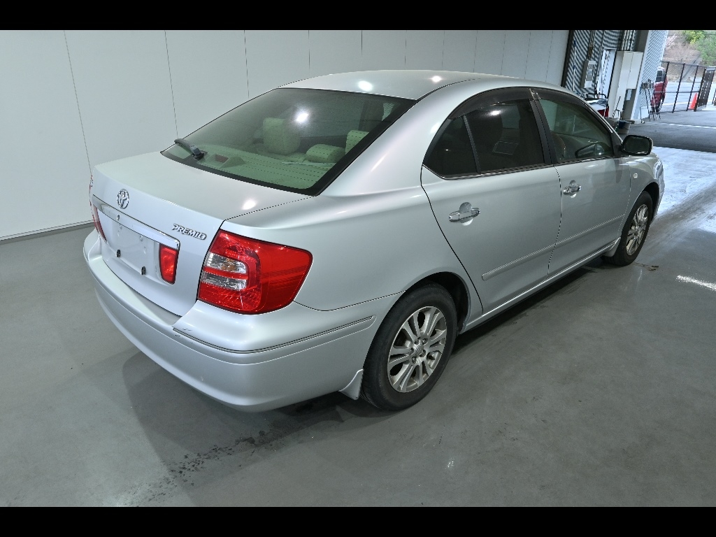 TOYOTA PREMIO