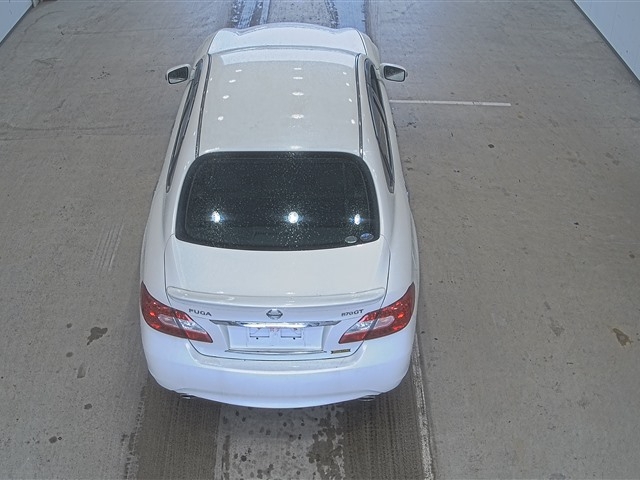 NISSAN FUGA