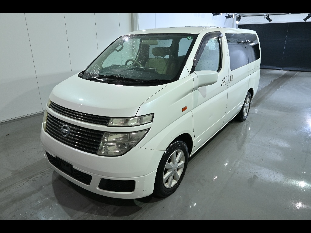NISSAN ELGRAND
