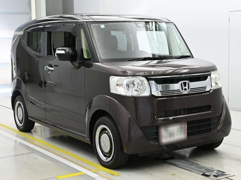 HONDA N-BOX SLASH