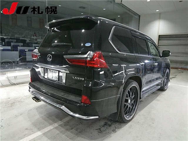 LEXUS LX570