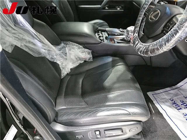 LEXUS LX570