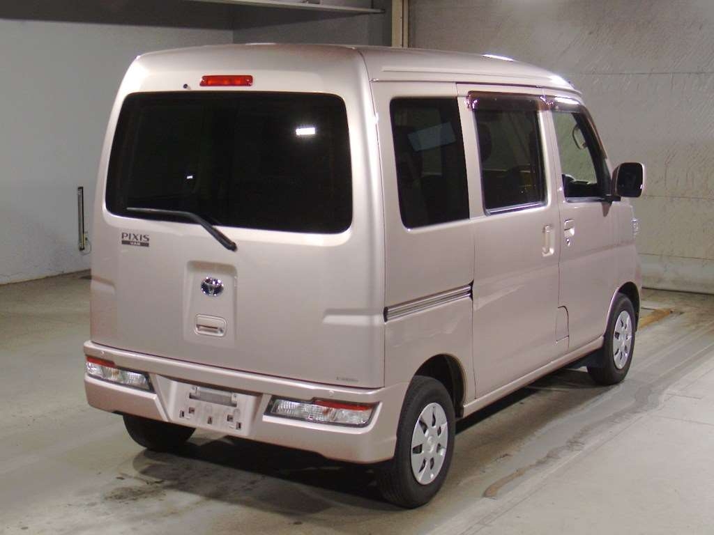 TOYOTA PIXIS VAN