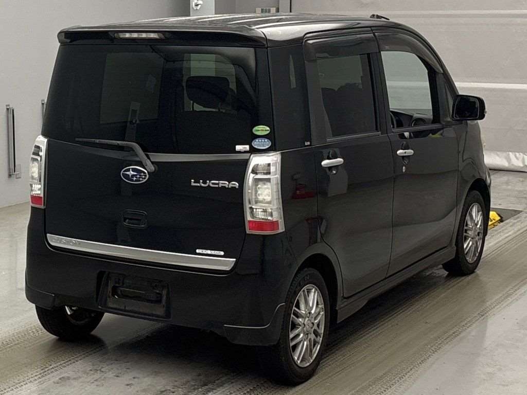 SUBARU LUCRA