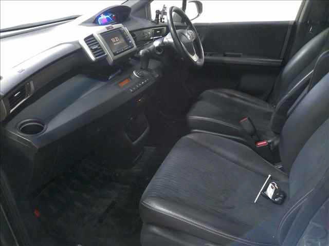 HONDA FREED SPIKE