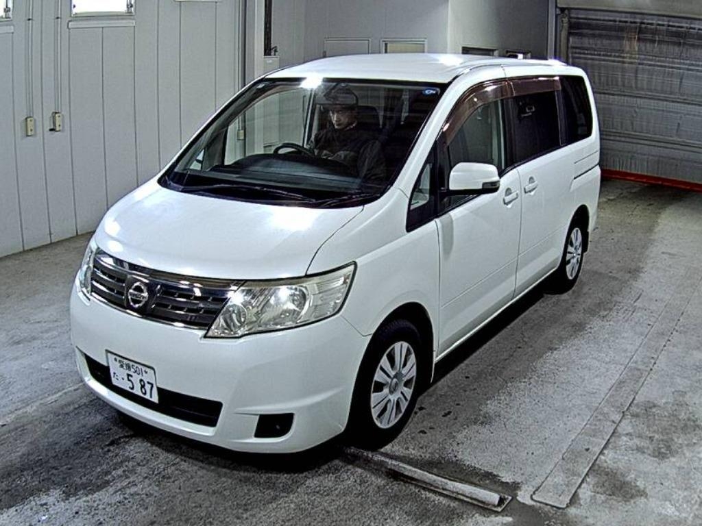 NISSAN SERENA