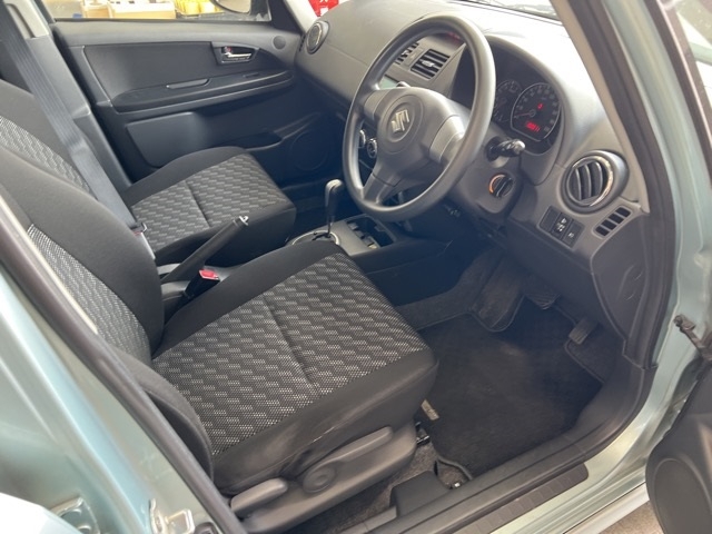 SUZUKI SX4
