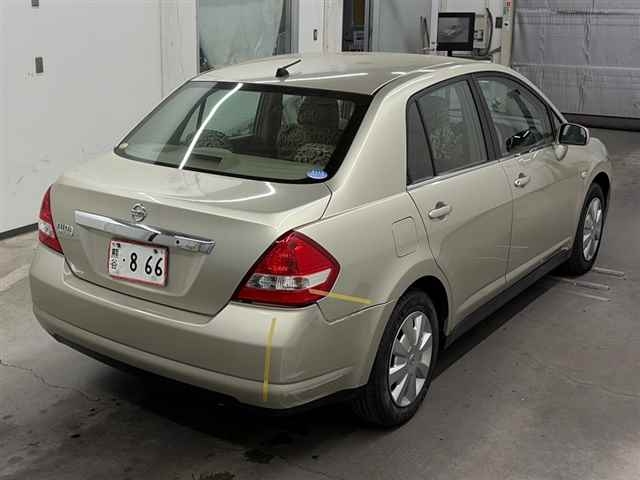 NISSAN TIIDA LATIO