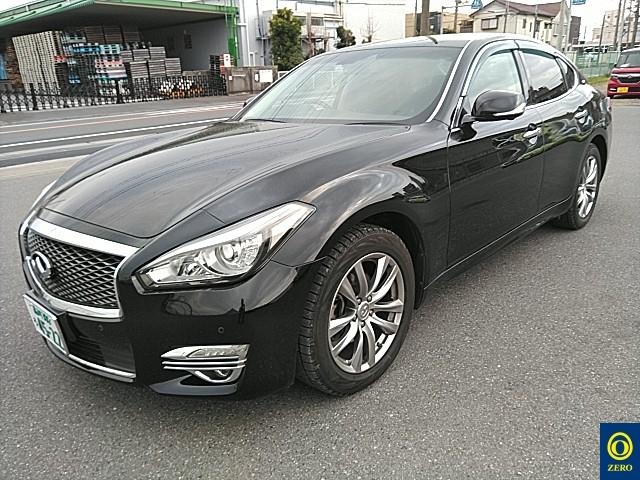 NISSAN FUGA