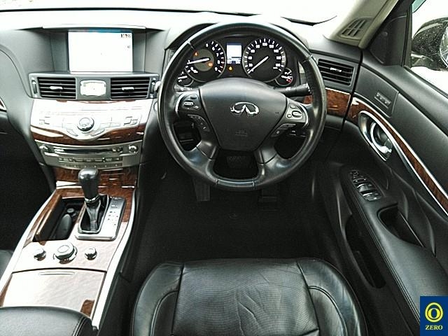 NISSAN FUGA