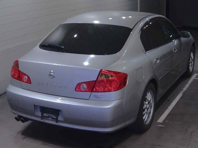 NISSAN SKYLINE