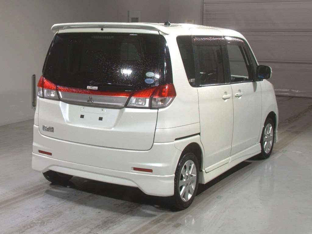 MITSUBISHI DELICA D:2