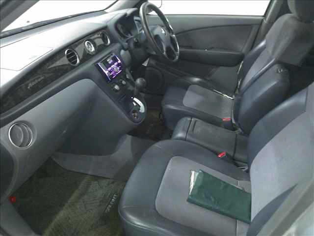 MITSUBISHI AIRTREK