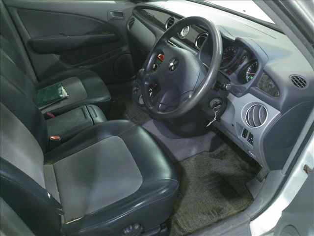 MITSUBISHI AIRTREK