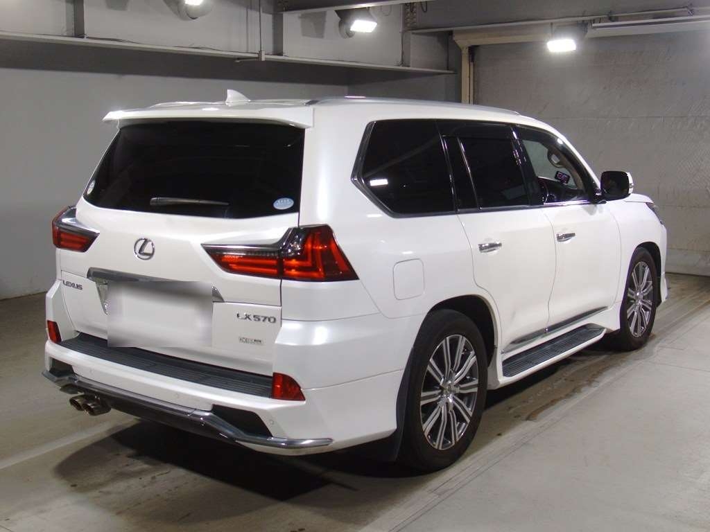 LEXUS LX570