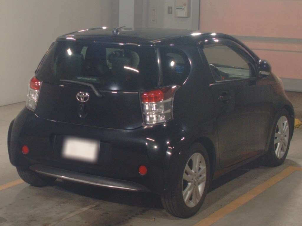 TOYOTA IQ