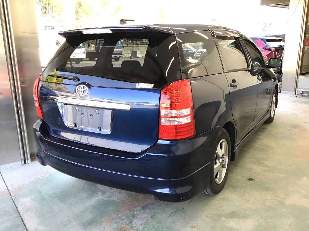 TOYOTA WISH