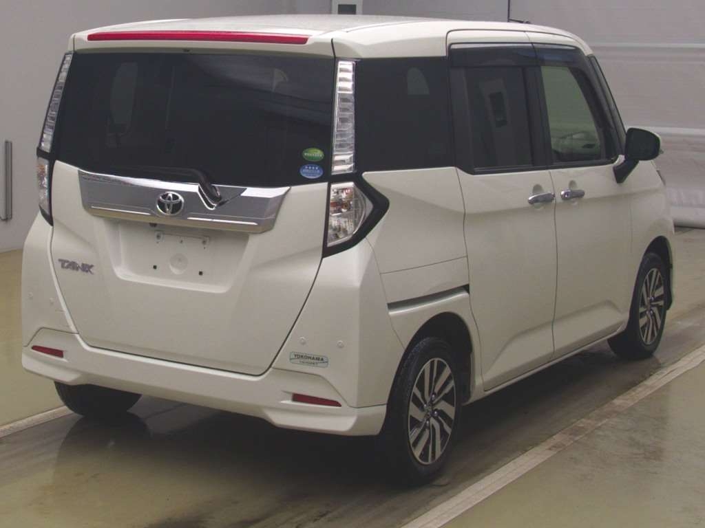TOYOTA TANK
