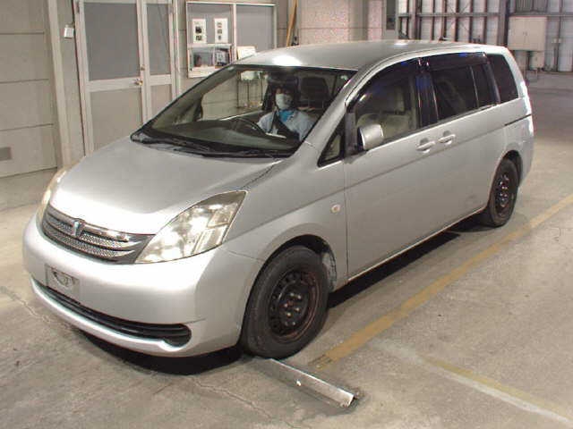 TOYOTA ISIS