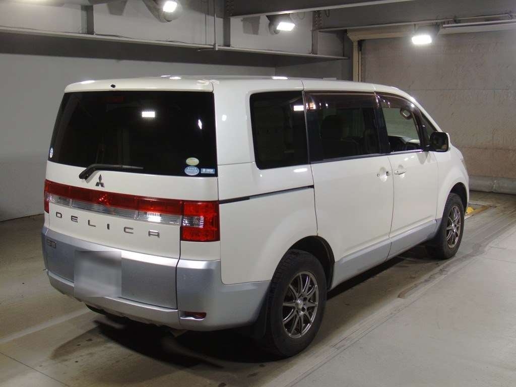 MITSUBISHI DELICA D:5