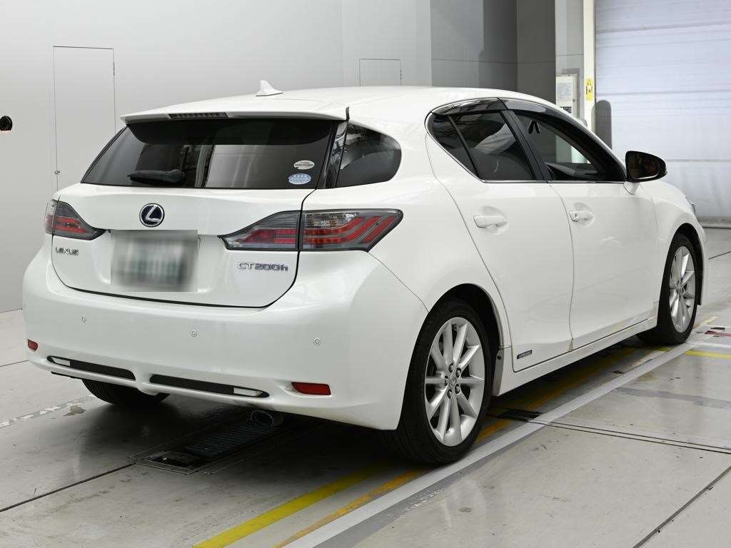 LEXUS CT200H