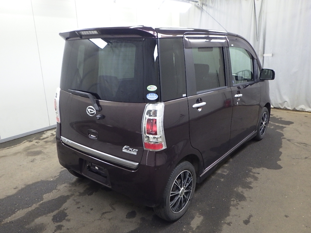DAIHATSU TANTO EXE