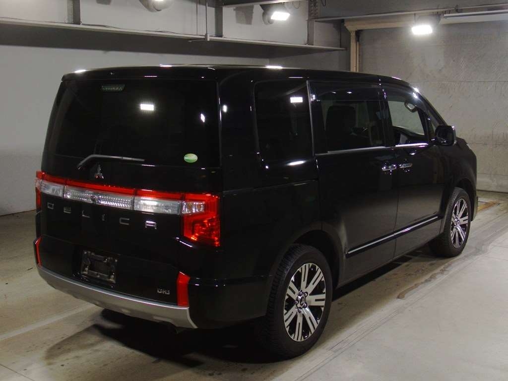MITSUBISHI DELICA D:5