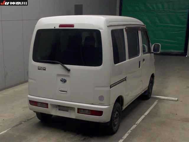 TOYOTA PIXIS VAN