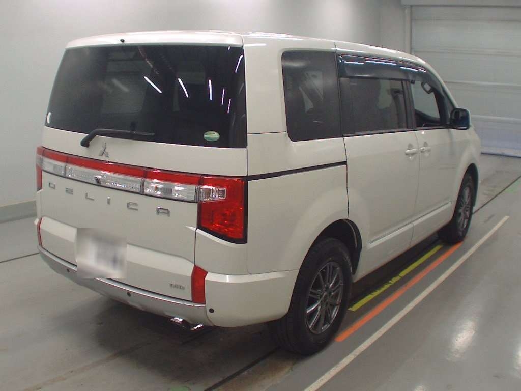 MITSUBISHI DELICA D:5