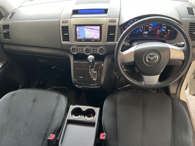 MAZDA MPV