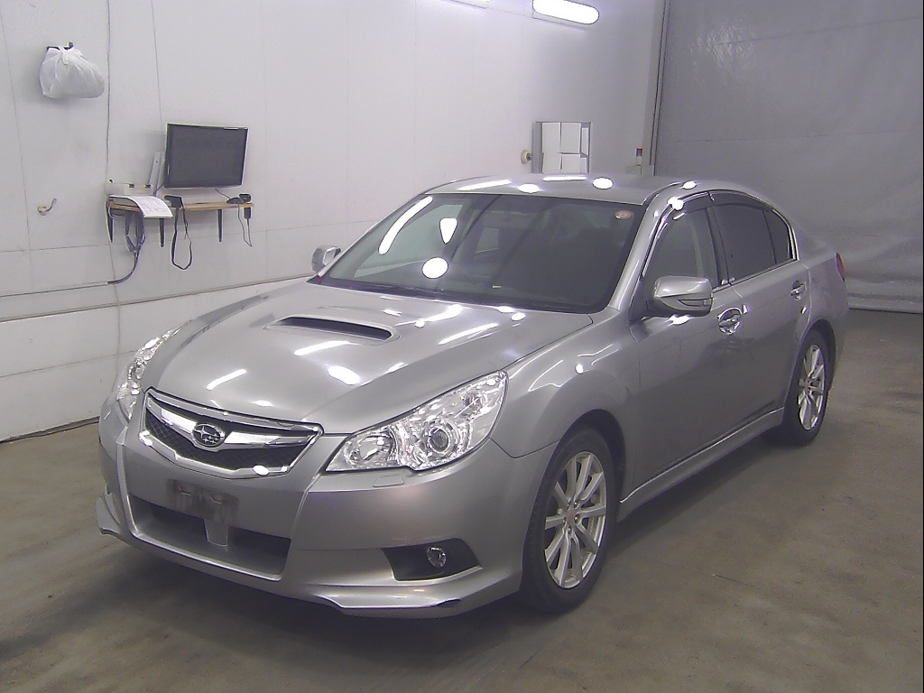 SUBARU LEGACY B4