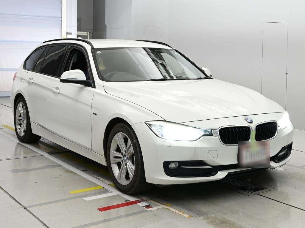 BMW 3-SERIES