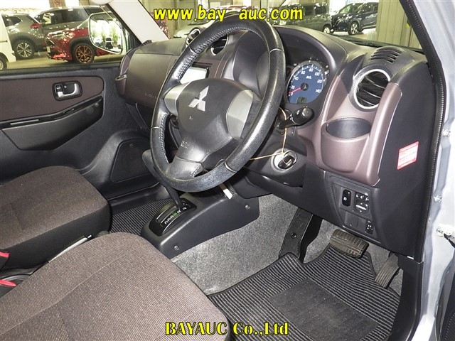 MITSUBISHI PAJERO MINI